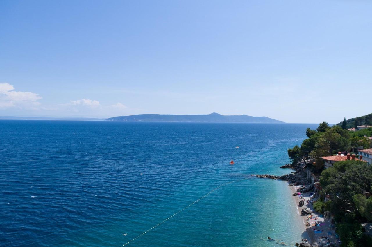 Beachfront Apartment Rosa Del Mar Jardin Mošćenička Draga المظهر الخارجي الصورة