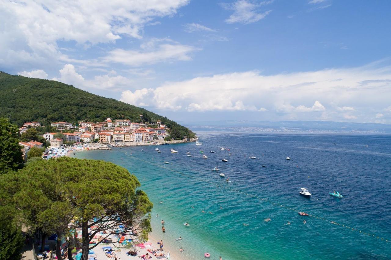 Beachfront Apartment Rosa Del Mar Jardin Mošćenička Draga المظهر الخارجي الصورة
